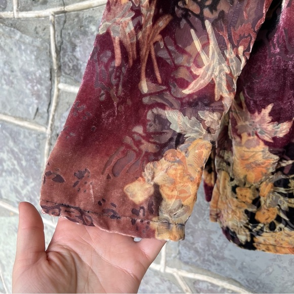 90’s velvet and mesh button down shirt - Picture 3 of 6